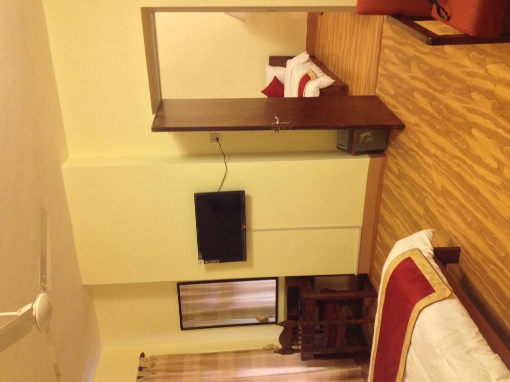 Potala Tourist Home Katmandu Zewnętrze zdjęcie