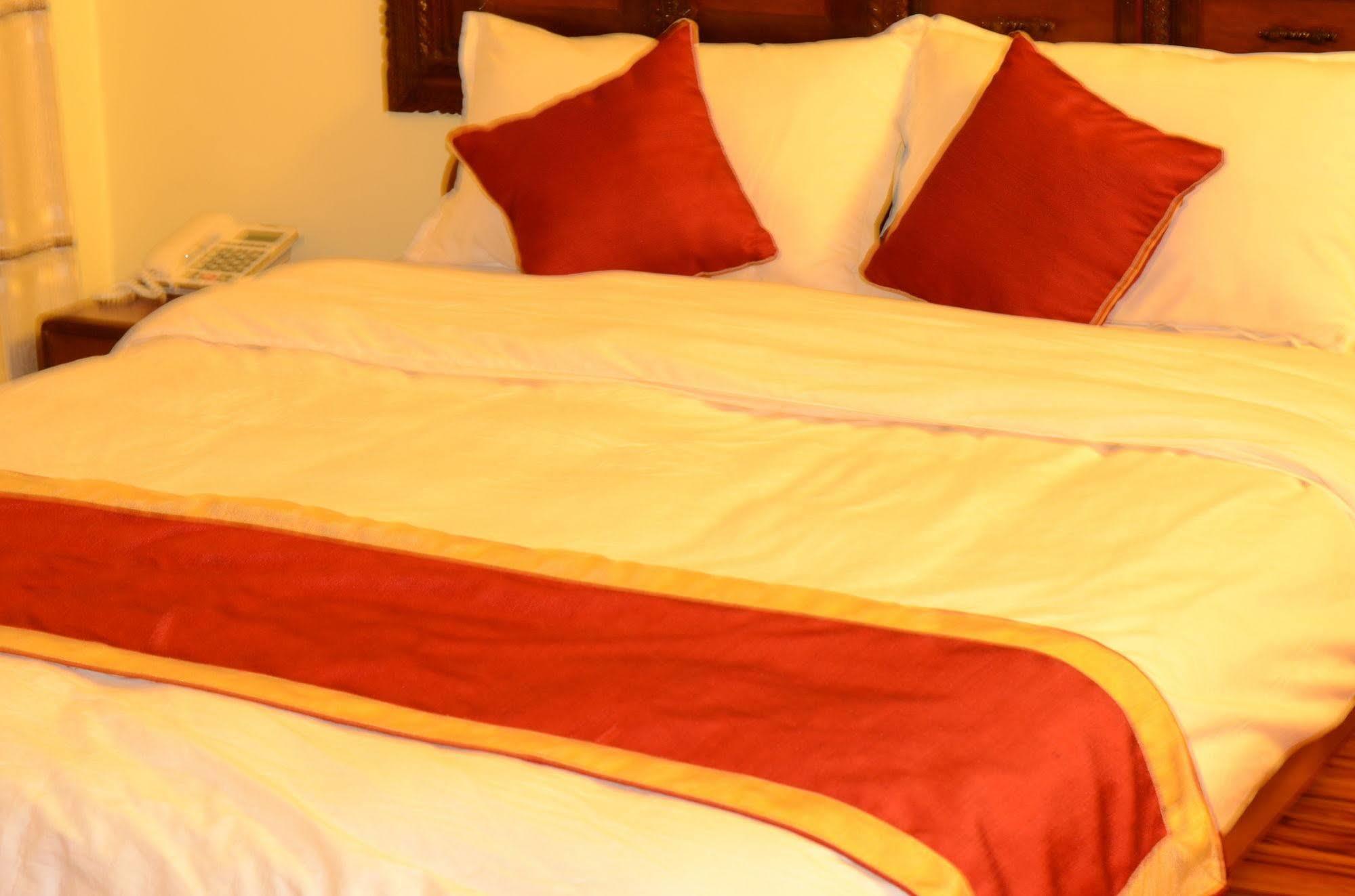 Potala Tourist Home Katmandu Zewnętrze zdjęcie