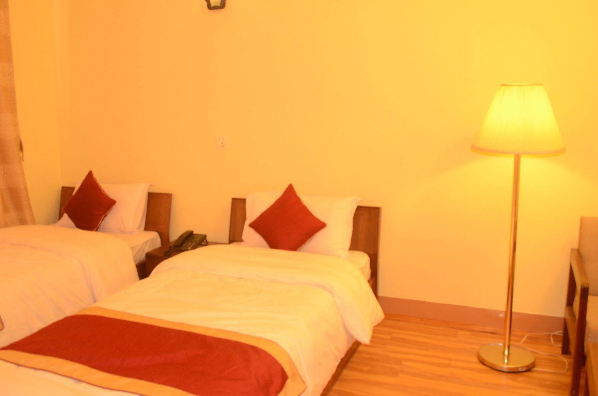 Potala Tourist Home Katmandu Zewnętrze zdjęcie